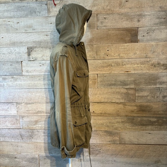 Aritzia Talula women’s olive green trooper  jacket in size‎ small - Picture 5 of 12